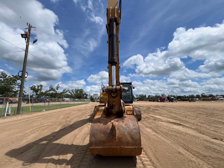 2016-caterpillar-336fl-image-6
