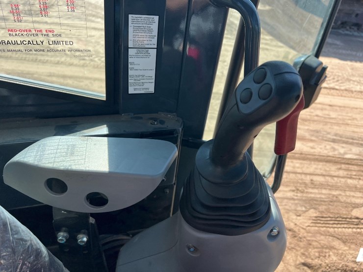 deere-85g-image-37