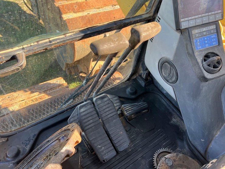 komatsu-pc200-lc-8-image-39