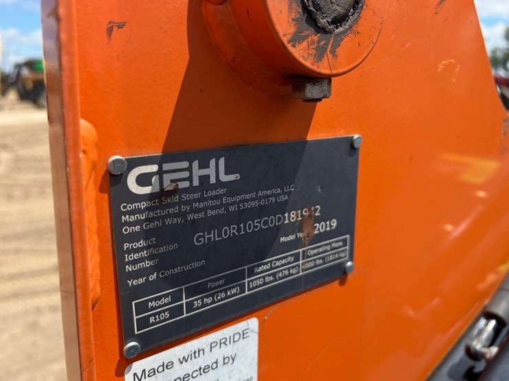 2019-gehl-r105-image-18