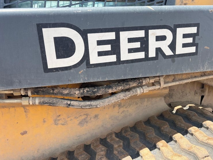 2012-deere-333d-image-12