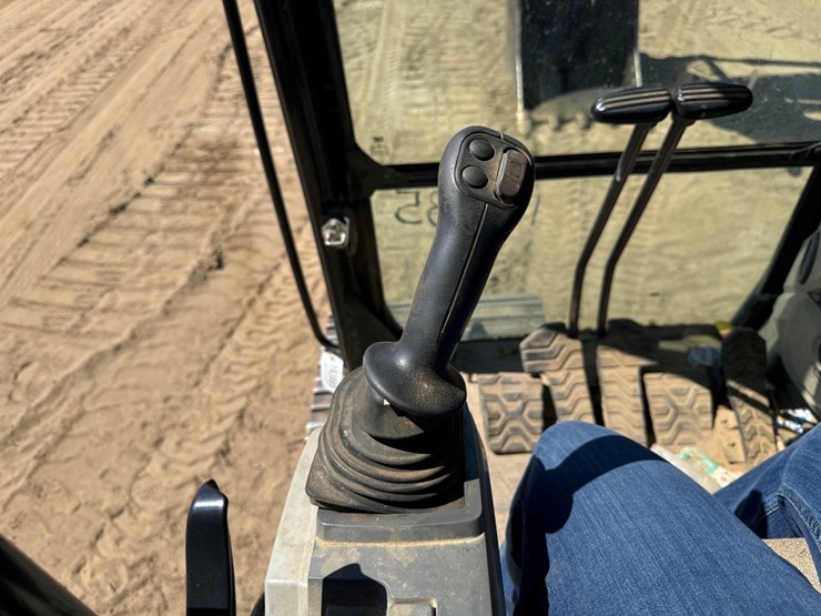 2012-caterpillar-320el-image-49