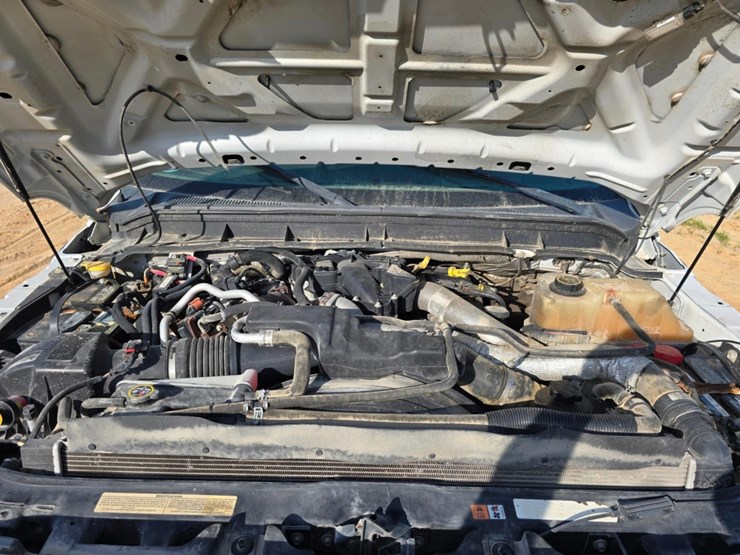 2016-ford-f550-image-32