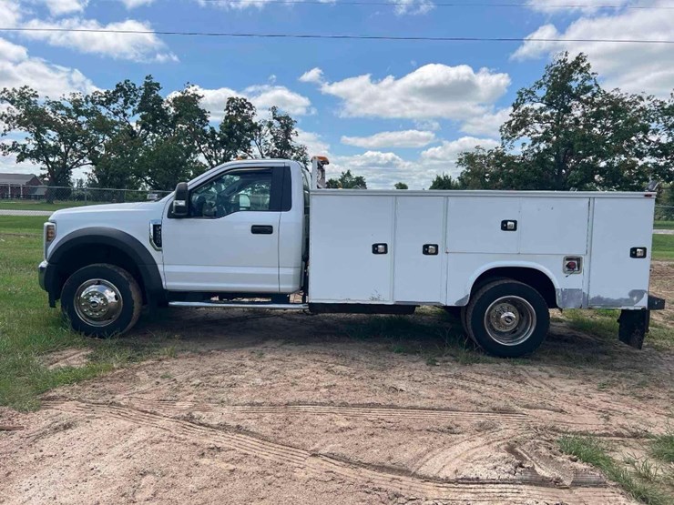 2018-ford-f550-xl-image-1