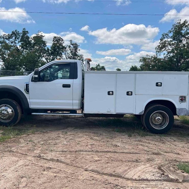2018 FORD F550 XL