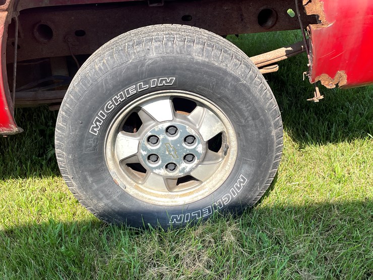 #1040-•-2000-chevy-1500-truck-(has-wi-title)-image-85