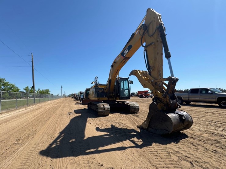2012-caterpillar-320el-image-4