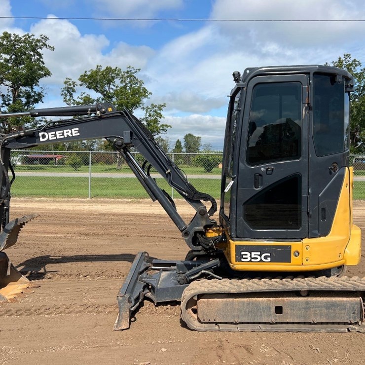 2016 DEERE 35G
