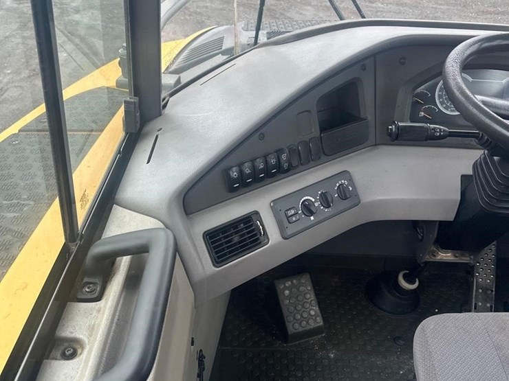 2015-volvo-a40g-image-26