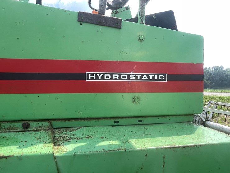 #1061-•-owatonna-260-swather-with-conditioner-image-31