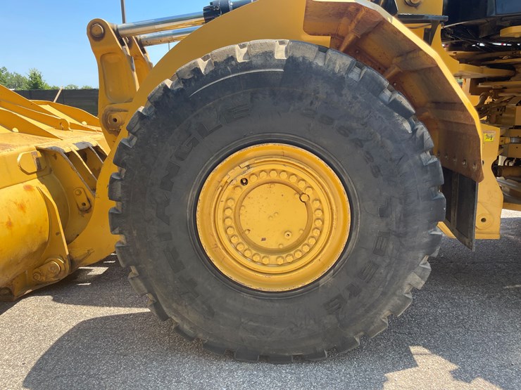 caterpillar-980k-image-12