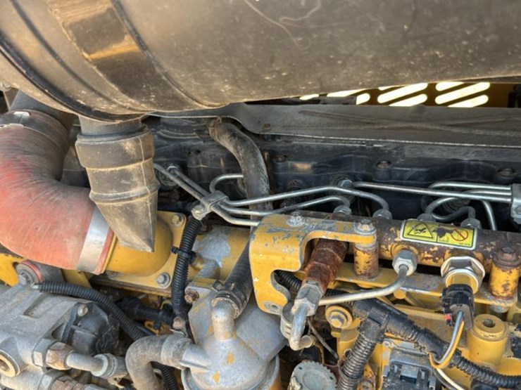 2008-caterpillar-574-image-59