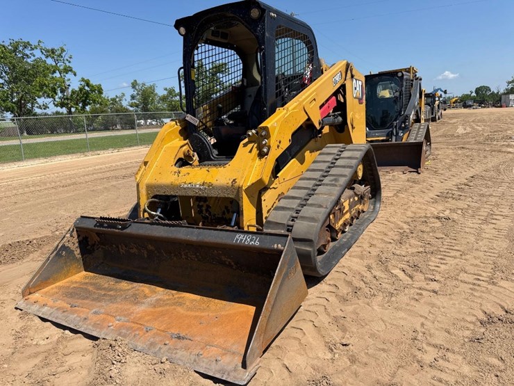 2020-caterpillar-279d3-image-2