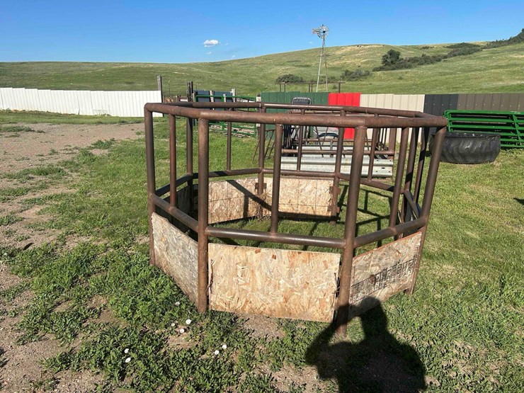 **sold-onsite-only---no-online-bids-will-be-accepted**-livestock-equipment-image-15