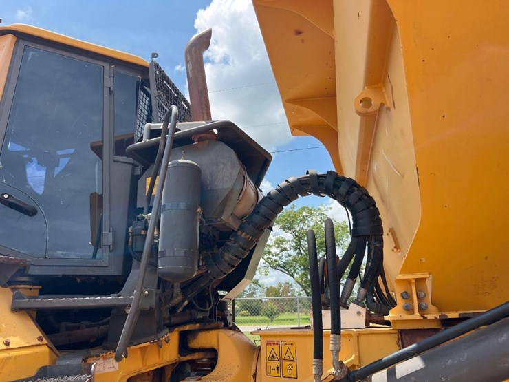 2012-volvo-a40f-image-26