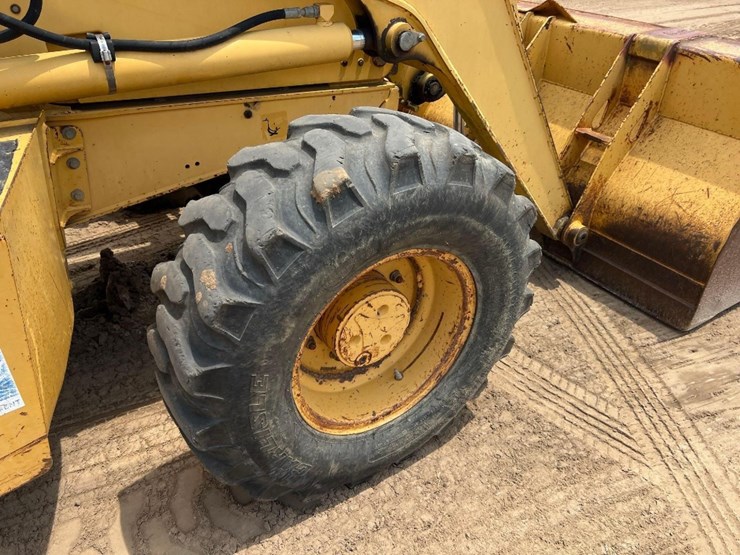 2004-deere-310sg-image-12