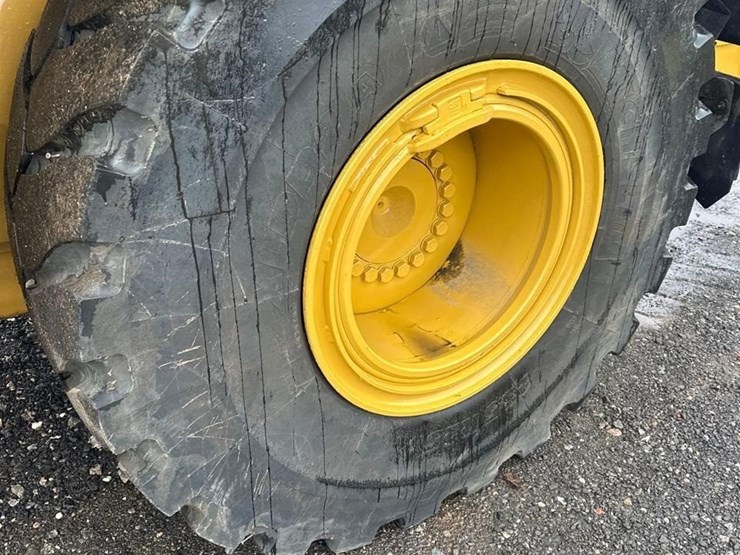 2020-caterpillar-962m-image-18