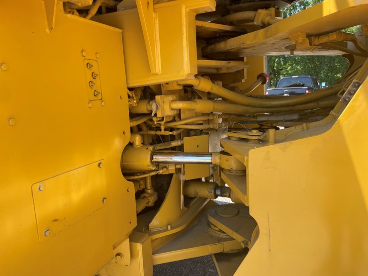 caterpillar-980k-image-22