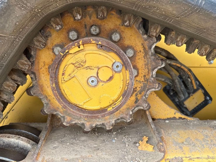 2022-caterpillar-299d3-image-14