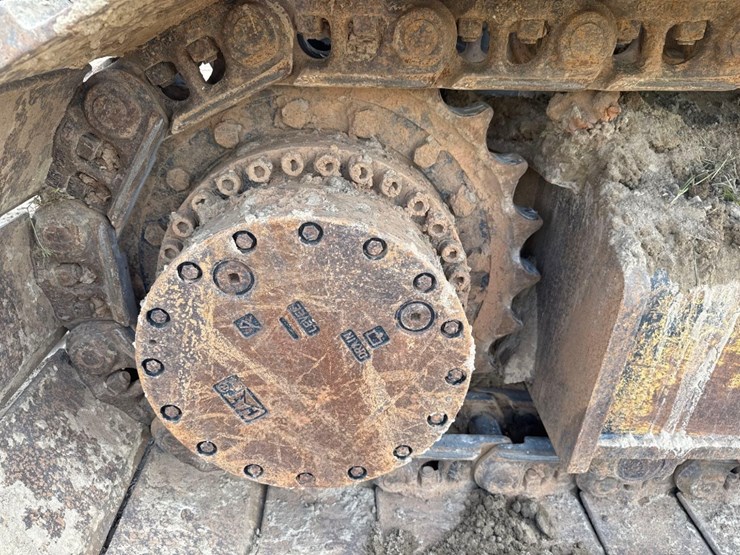 2015-caterpillar-336fl-image-16