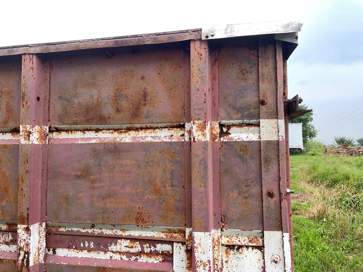#1028-•-1974-16'-dump-box-goose-neck-trailer-(no-title)-image-23