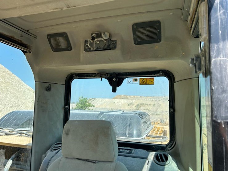 2011-caterpillar-329dl-image-40