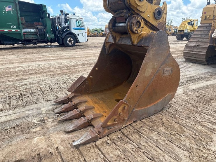 2014-caterpillar-336fl-image-26