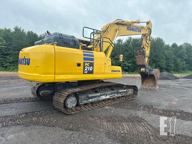 2021-komatsu-pc210-lc-11-image-3