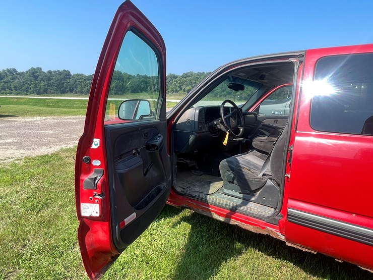 #1040-•-2000-chevy-1500-truck-(has-wi-title)-image-47