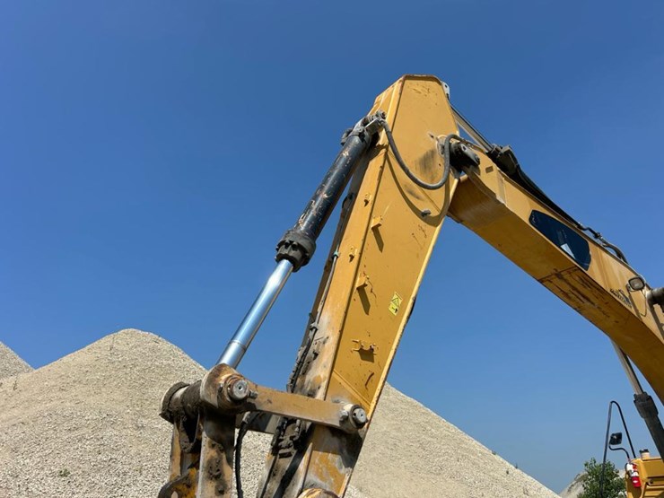 2011-caterpillar-329dl-image-15
