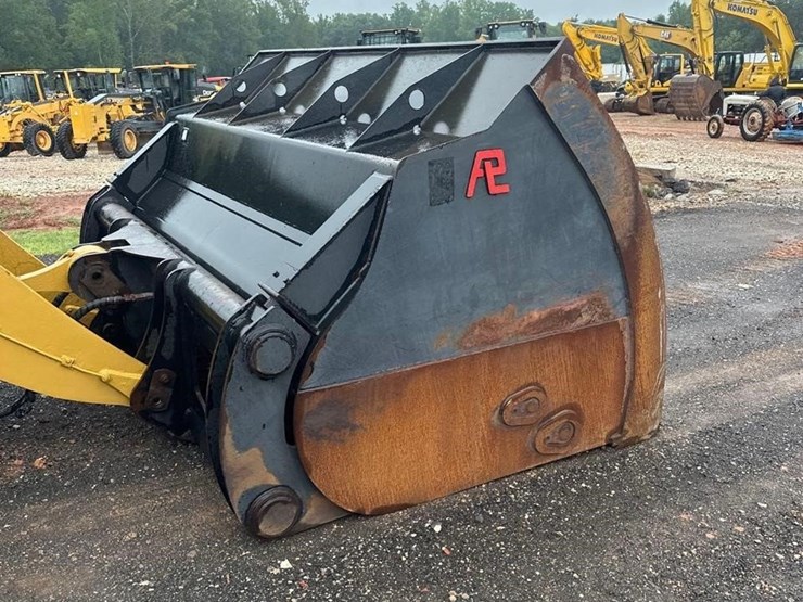 2020-caterpillar-962m-image-10