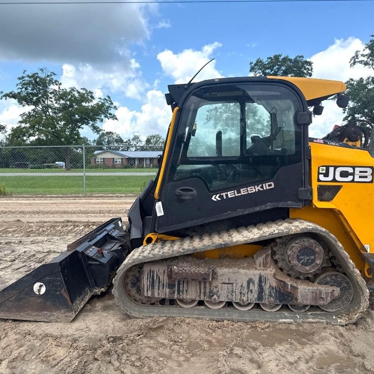 JCB 3TS-8T