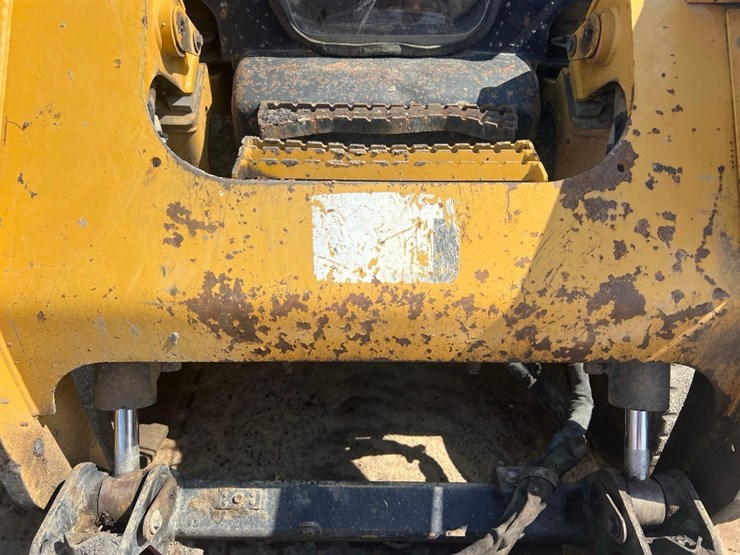 2015-caterpillar-299d-xhp-image-10