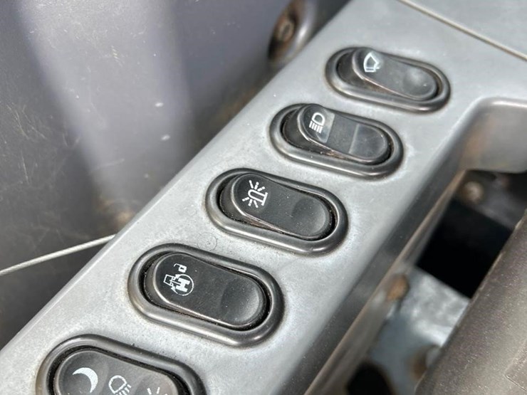 2021-komatsu-pc138us-11-image-43