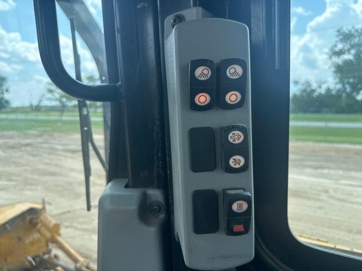 caterpillar-d6t-lgp-image-31