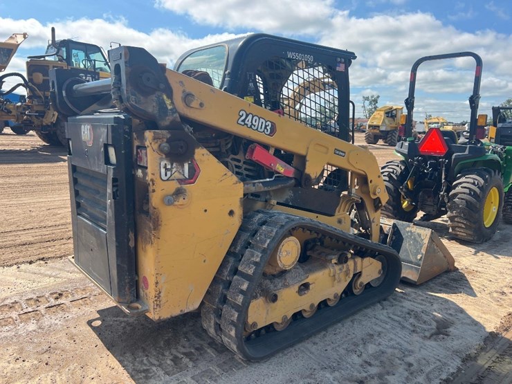 2022-caterpillar-249d3-image-4