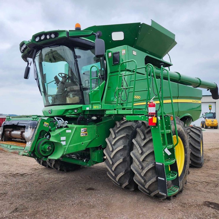 2015 JOHN DEERE S680