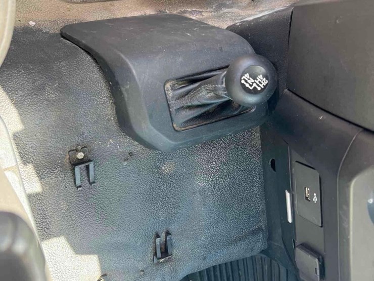2018-ford-f550-xl-image-33