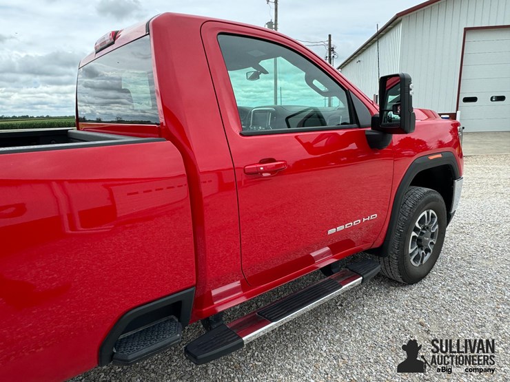 2023-gmc-2500hd-image-19