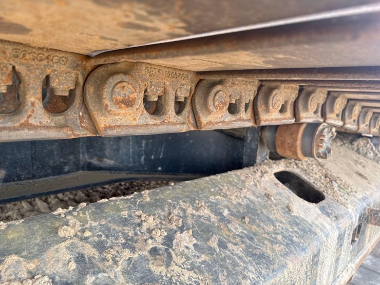 2020-caterpillar-326fl-image-11