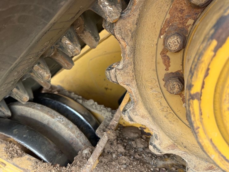 2023-caterpillar-299d3-xe-image-14