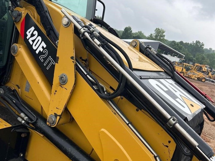 2018-caterpillar-420f2-it-image-14