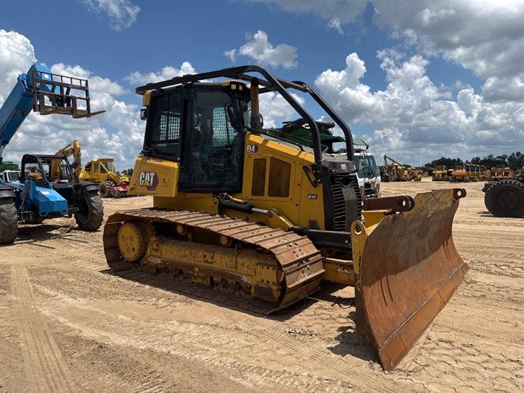 2022-caterpillar-d4-lgp-image-4
