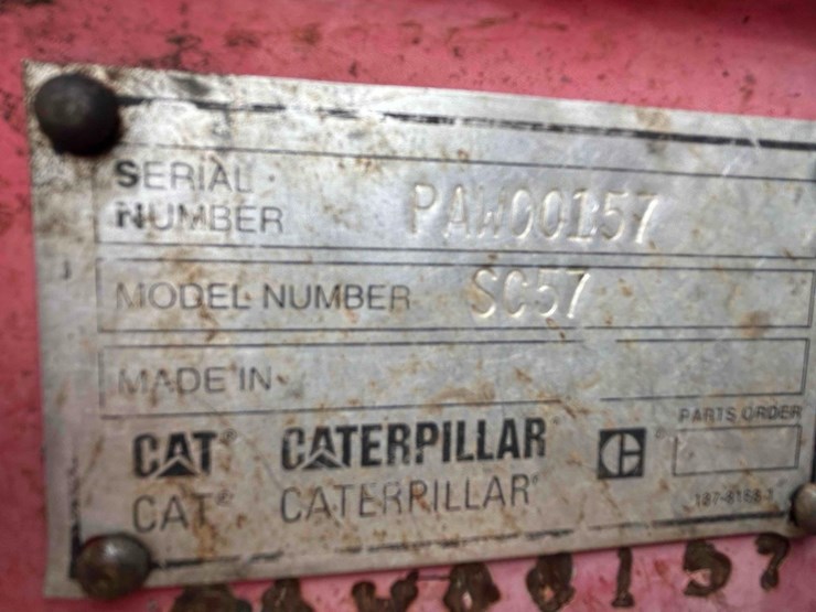 caterpillar-573-image-30