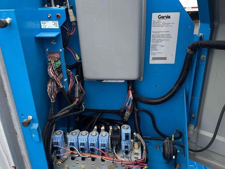 2010-genie-z34/22n-image-17