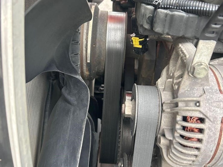 2018-peterbilt-567-image-50