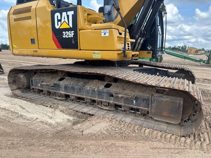 2020-caterpillar-326fl-image-13