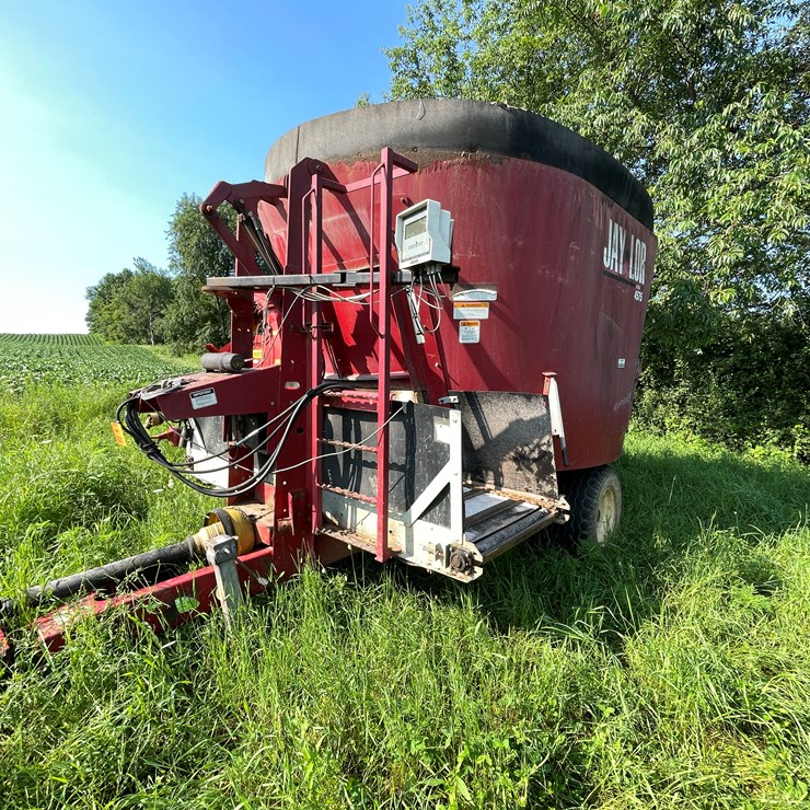#3607 • Jay-Lor TMR Feed Mixer