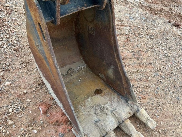 2018-caterpillar-420f2-it-image-26