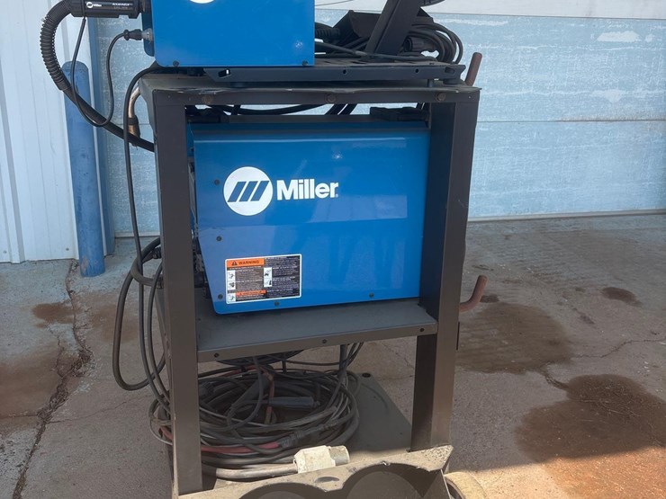 miller-xmt-welder-image-2